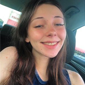 Meet your Posher, Annie